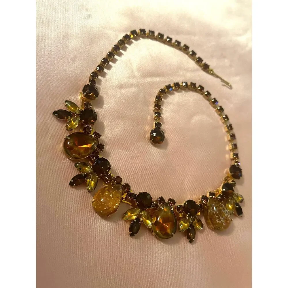 Signed Vintage WEISS Rhinestone Art Glass Dragon’s Breath Choker Statement Neck
